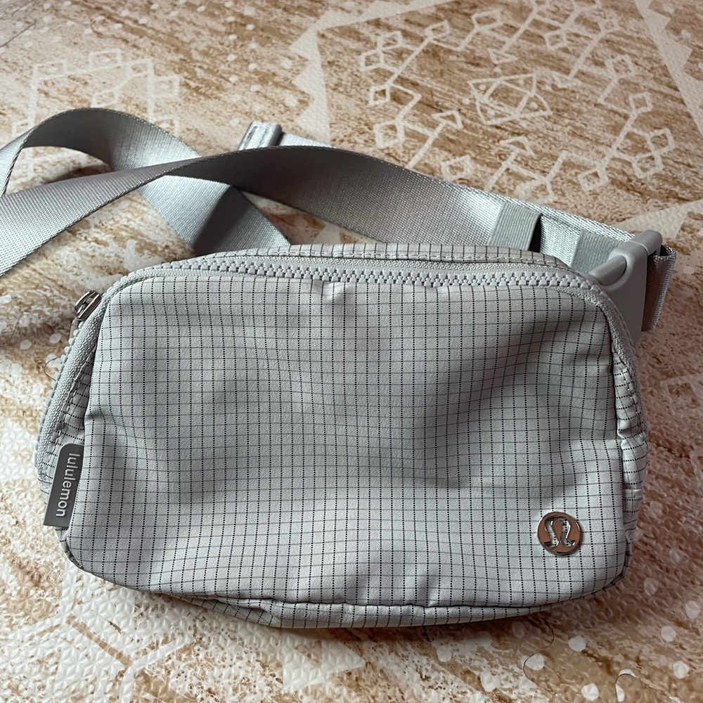 Lululemon Belt bag